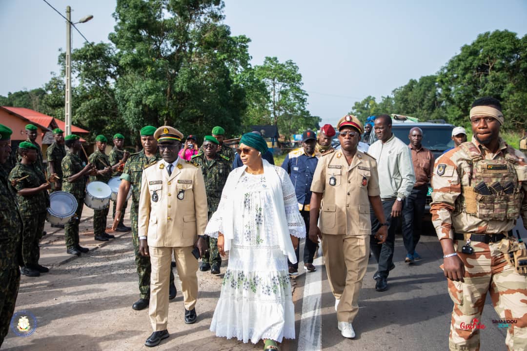 Gouvernance territoriale et décentralisée : la Ministre Madame CAMARA Djenabou Touré en visite de terrain dans la region de Kankan